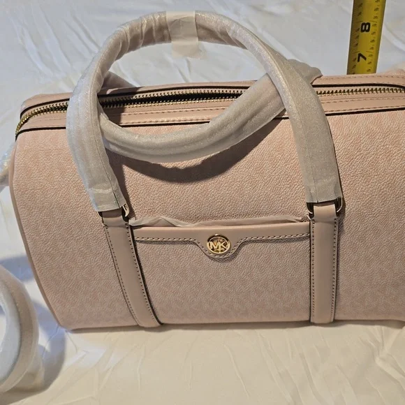 NWT Michael Kors light powder blush Medium Duffle bag purse satchel  💗 MK - Picture 2 of 9